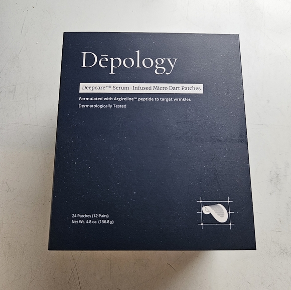 NEW IN BOX Depology Skincare Set - Picture 2 of 2